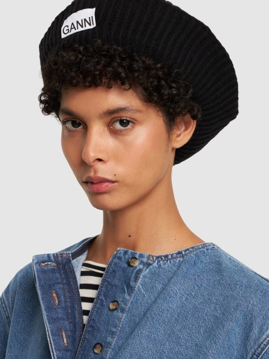 GANNI: Cappello in maglia di misto lana a costine - Nero - women_1 | Luisa Via Roma