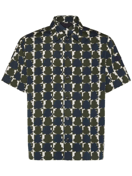 Moncler: Camisa de popelina de algodón estampada - Multicolor - men_0 | Luisa Via Roma