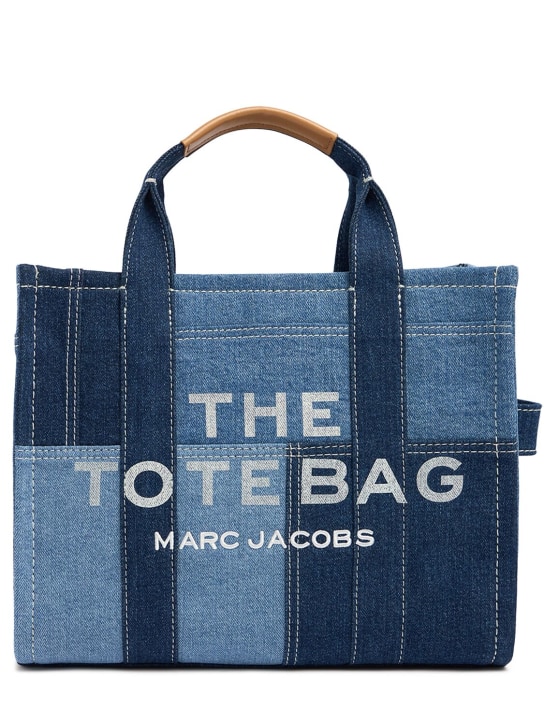 Marc Jacobs: Sac en denim avec patchs The Medium Tote - Denim Bleu - women_0 | Luisa Via Roma
