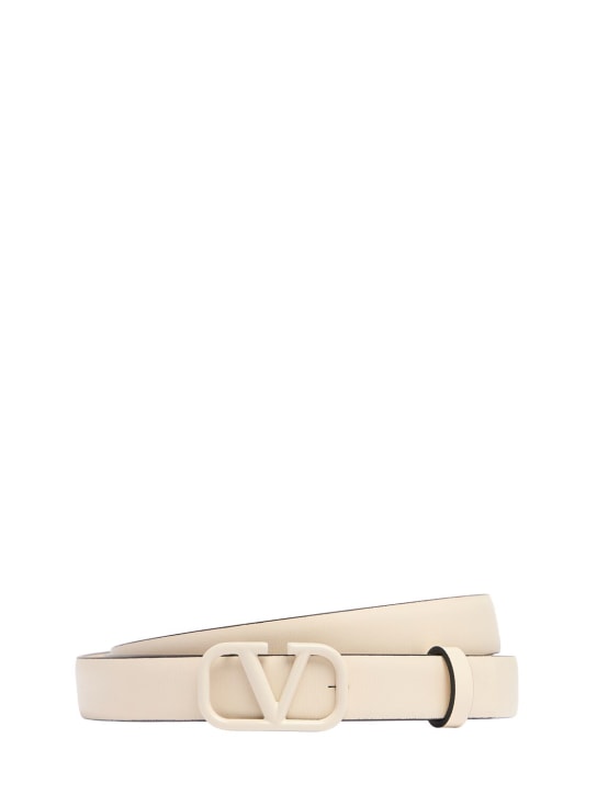 Valentino Garavani: Cinturón de piel con logo V 2cm - Marfil Claro - women_0 | Luisa Via Roma