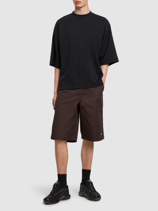 Dickies: 13" Multi-pocket cotton blend shorts - Dark Brown - men_1 | Luisa Via Roma