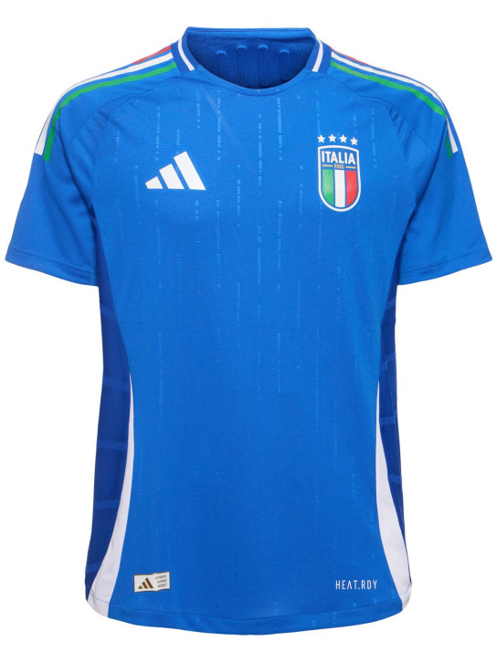 adidas Originals: Camiseta de fútbol Italia Authentic - Azul - men_0 | Luisa Via Roma
