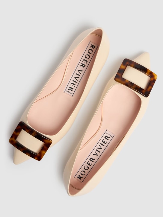 Roger Vivier: 5mm Gommettine leather ballerina flats - Ivory - women_2 | Luisa Via Roma