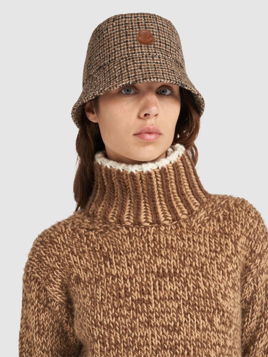 Moncler: Wool blend bucket hat - 베이지 - women_1 | Luisa Via Roma