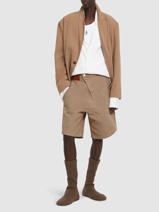 JW Anderson: Twisted cotton workwear shorts - Cream - men_1 | Luisa Via Roma
