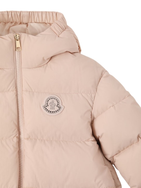 Moncler: Doudoune en matière technique Claritia - Rose - kids-girls_1 | Luisa Via Roma