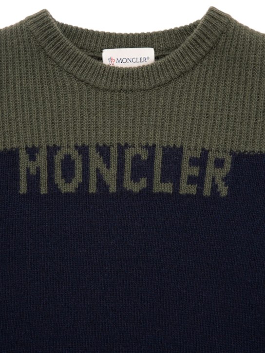 Moncler: Suéter de lana virgen - Verde/Azul - kids-boys_1 | Luisa Via Roma