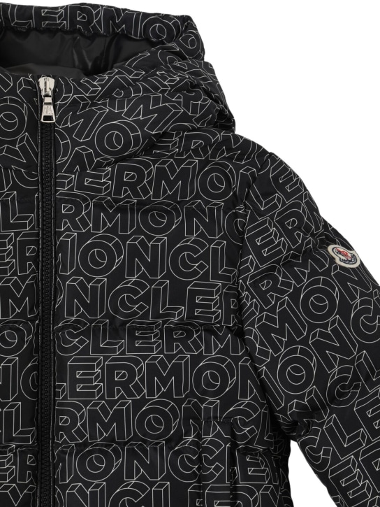 Moncler: Fergus 3D printed logo tech down jacket - kids-boys_1 | Luisa Via Roma