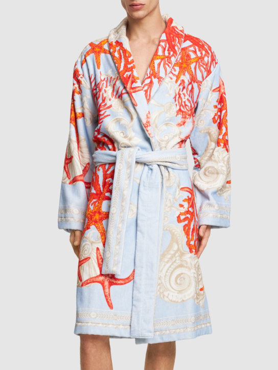 Versace: Barocco De La Mer bathrobe - Blue - men_3 | Luisa Via Roma