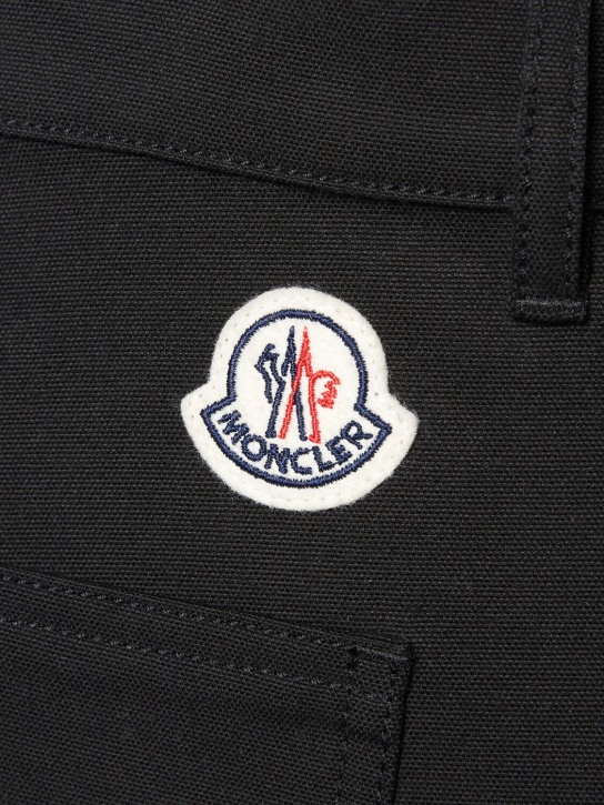 Moncler: Hose aus Baumwollmischcanvas - men_3 | Luisa Via Roma