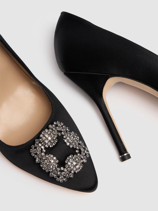 Manolo Blahnik: 105mm Hangisi satin pumps - Black - women_4 | Luisa Via Roma
