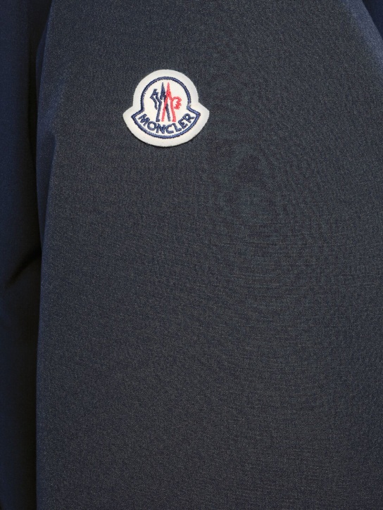 Moncler: Lange Daunenjacke aus Technostoff und Baumwolle - men_5 | Luisa Via Roma