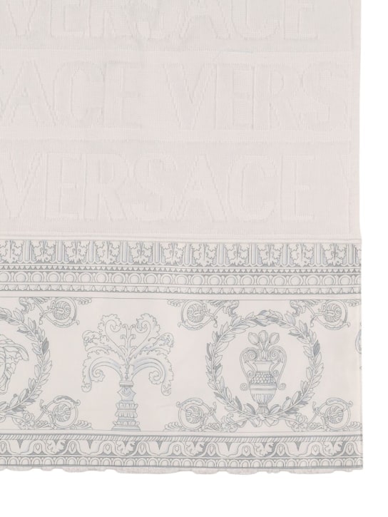 Versace: Set of 5 Barocco towels - ecraft_1 | Luisa Via Roma