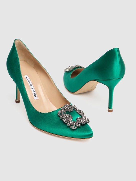 Manolo Blahnik: 70mm Hangisi satin pumps - Emerald - women_3 | Luisa Via Roma