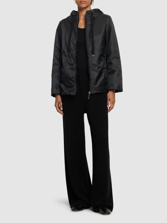 Max Mara: Greenh padded tech puffer jacket w/ hood - Black - women_1 | Luisa Via Roma