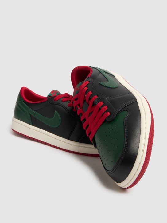 Nike: Sneakers Air Jordan 1 Retro Low OG - Negro/Verde - women_1 | Luisa Via Roma