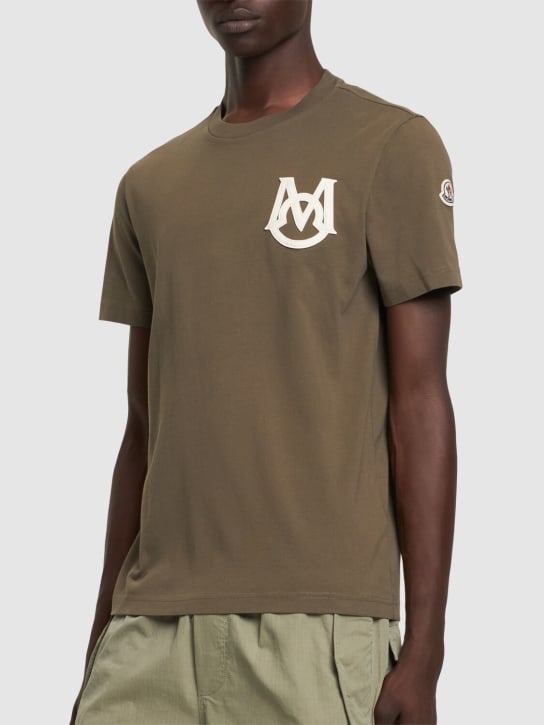 Moncler: Logo cotton jersey t-shirt - men_2 | Luisa Via Roma