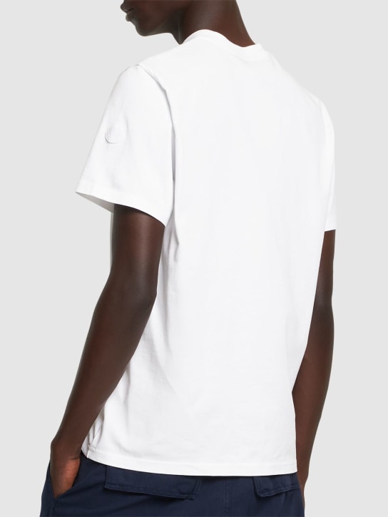 Moncler: Logo cotton jersey t-shirt - men_2 | Luisa Via Roma