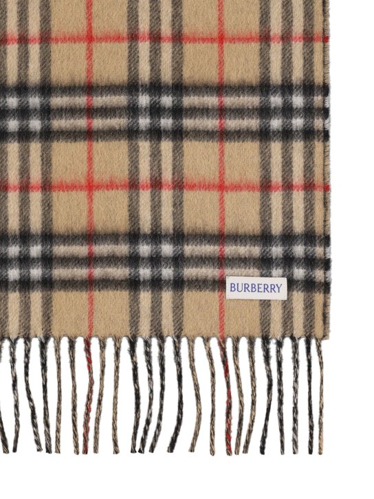 Burberry: Reversible giant Check cashmere scarf - Arc Beige/Black - women_1 | Luisa Via Roma