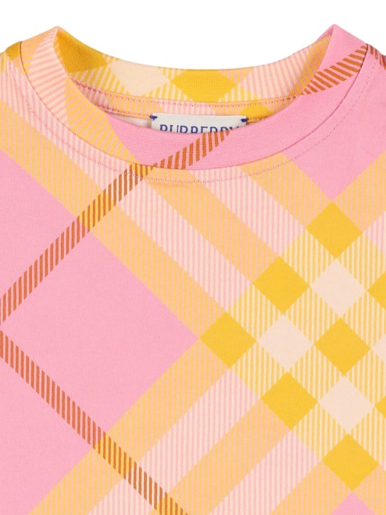 Burberry: T-shirt en jersey de coton à carreaux - Rose/Multicolore - kids-girls_1 | Luisa Via Roma
