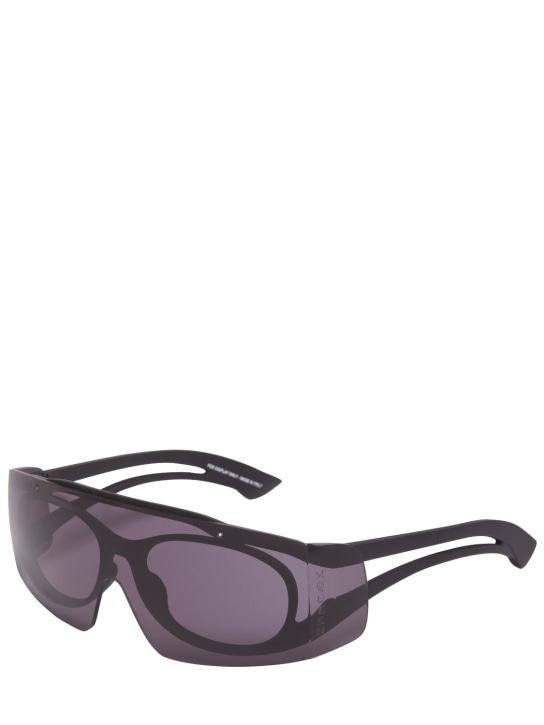 Alexander McQueen: Lunettes de soleil injectées AM0489S - women_1 | Luisa Via Roma