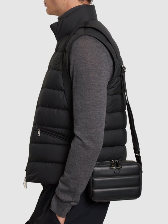 Moncler: Horizontal leather crossbody bag - 黑色 - men_1 | Luisa Via Roma