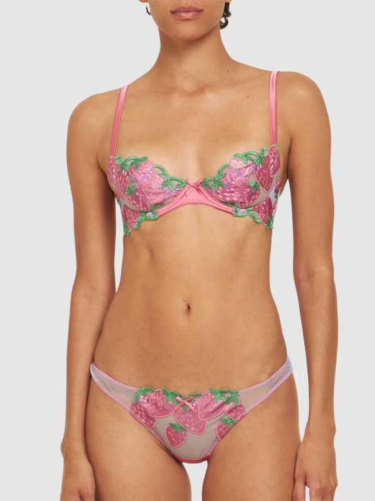 Fleur Du Mal: Strawberry embroidered thong - Pink - women_1 | Luisa Via Roma