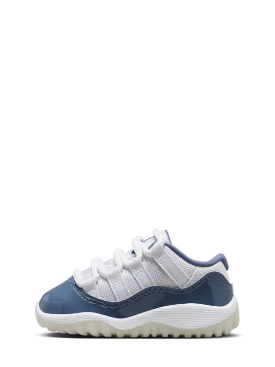 Jordan: Jordan 11 Retro Low sneakers - White/Midnight - kids-boys_0 | Luisa Via Roma