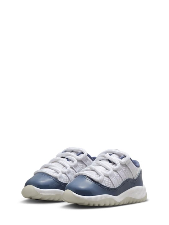 Jordan: Jordan 11 Retro Low sneakers - White/Midnight - kids-boys_1 | Luisa Via Roma
