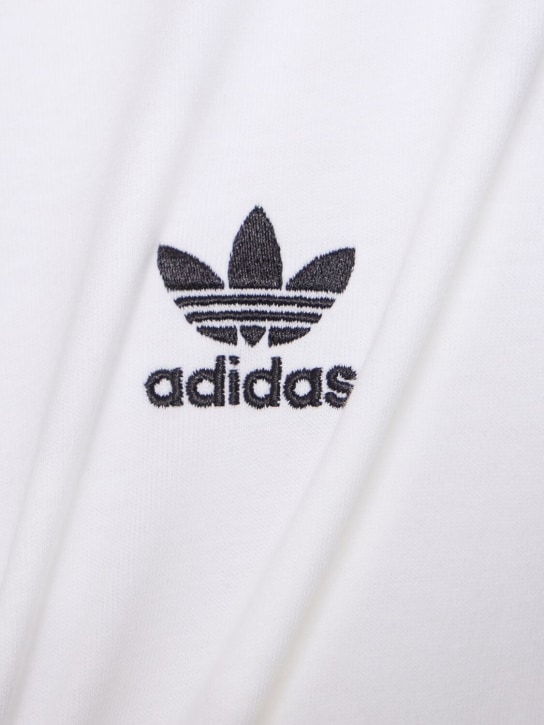 adidas Originals: T-shirt oversize - Bianco/Nero - men_1 | Luisa Via Roma
