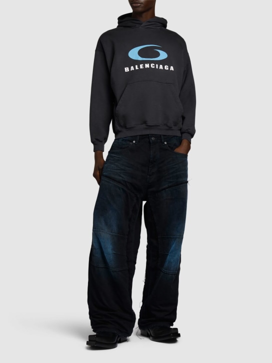 Balenciaga: Hoodie aus Baumwolljersey mit Icon-Druck - Washed Schwarz - men_1 | Luisa Via Roma