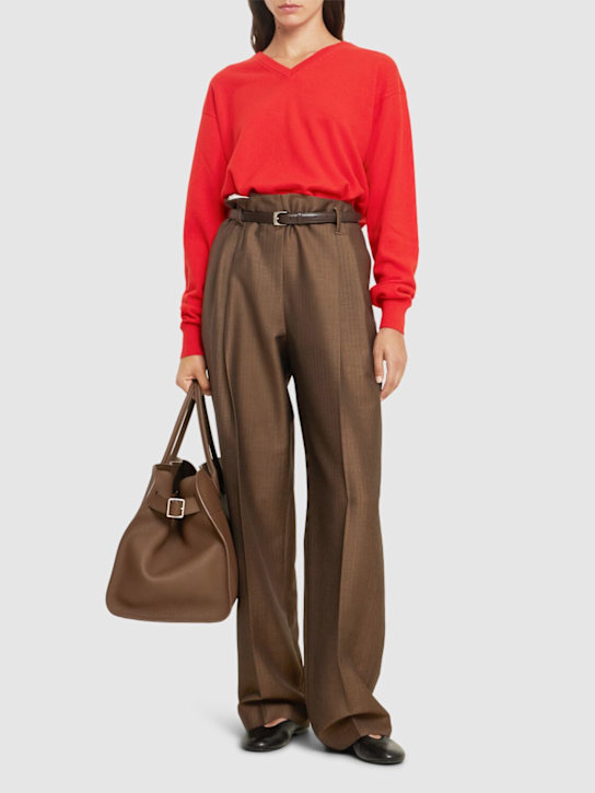 The Row: Gracy cashmere knit V-neck sweater - women_1 | Luisa Via Roma