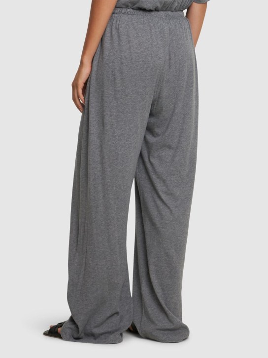 The Row: Pantaloni larghi Lanuit in jersey di cotone - Grigio - women_2 | Luisa Via Roma