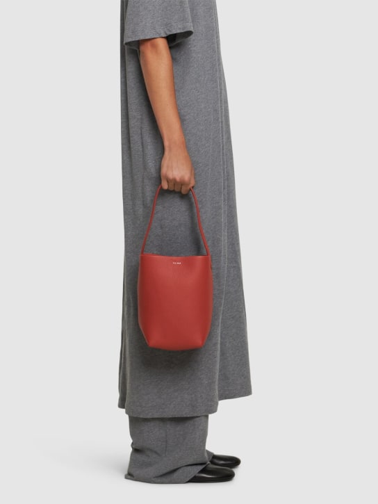 The Row: Small N/S Park grain leather tote bag - Rust Pld - women_1 | Luisa Via Roma