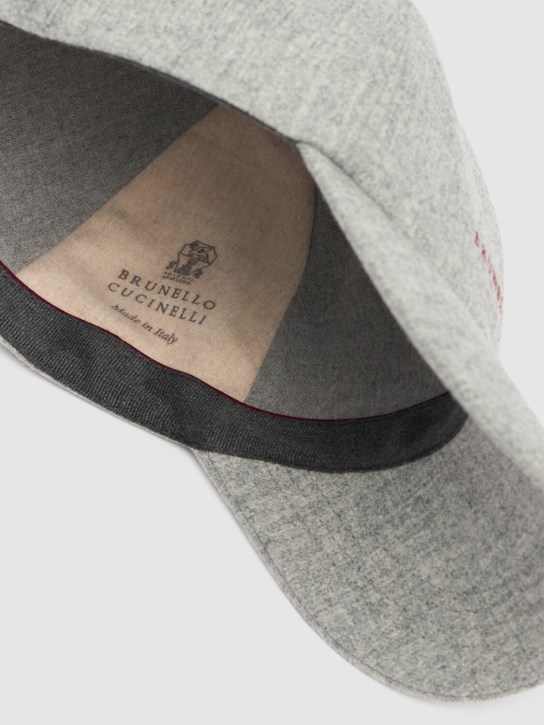 Brunello Cucinelli: Logo wool flannel baseball cap - Pearl Grey - men_4 | Luisa Via Roma