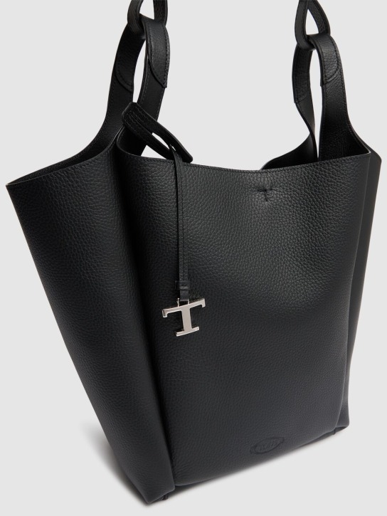 Tod's: Medium Api leather shoulder bag - Black - women_1 | Luisa Via Roma