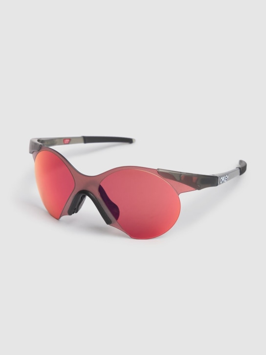 Oakley: Runde Sonnenbrille „Muzm Sub Zero“ - Matte Grey Smok - men_1 | Luisa Via Roma