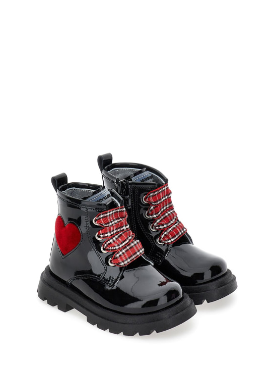 Monnalisa: Patent leather boots w/heart appliqué - Black - kids-girls_1 | Luisa Via Roma