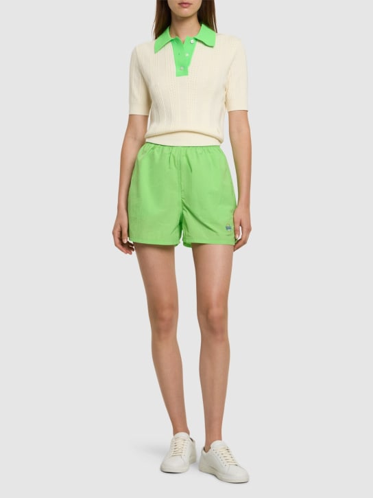 Tory Sport: Shorts in nylon techno con logo - Verde - women_1 | Luisa Via Roma