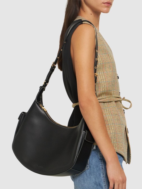 GANNI: Grand sac en cuir recyclé Swing - Noir - women_1 | Luisa Via Roma