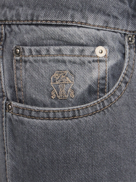 Brunello Cucinelli: 5 pocket cotton denim jeans - Denim Grigio Me - men_1 | Luisa Via Roma