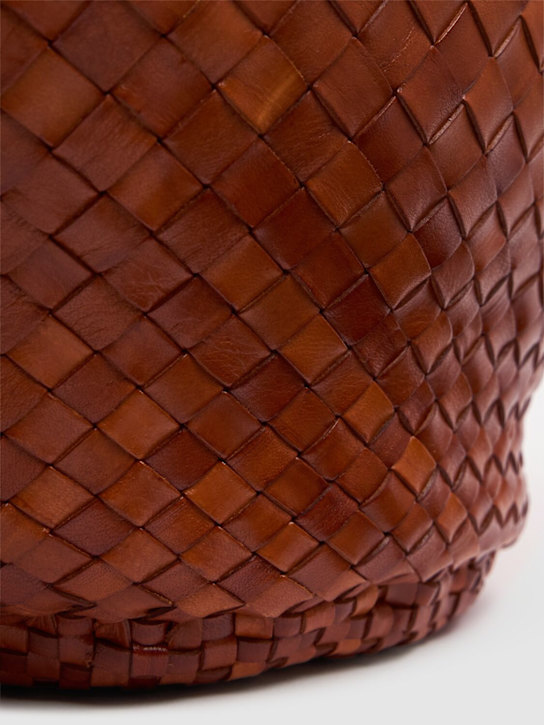 Dragon Diffusion: Egola手工编织皮革托特包 - 棕黄色 - women_3 | Luisa Via Roma