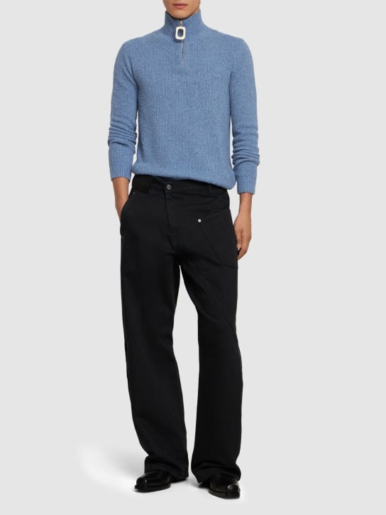 JW Anderson: Twisted cotton workwear jeans - men_1 | Luisa Via Roma