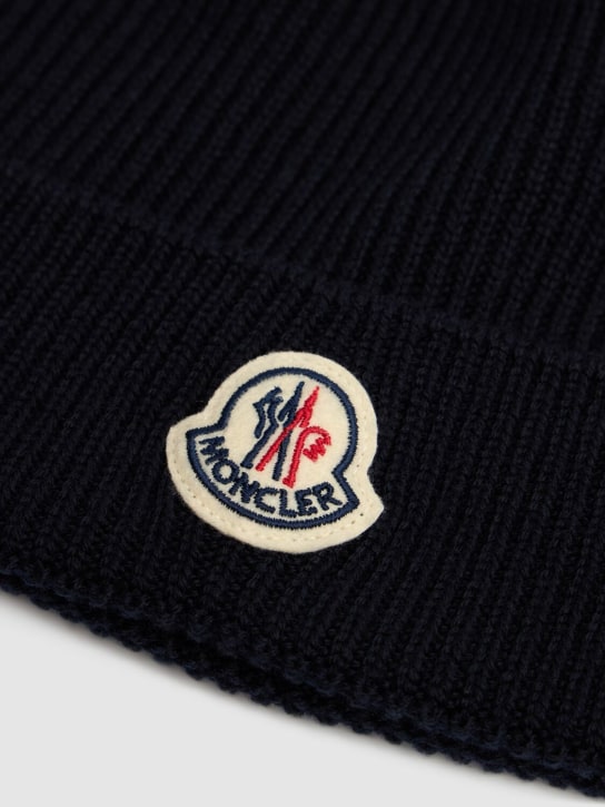 Moncler: Logo wool rib knit beanie - Navy - women_1 | Luisa Via Roma