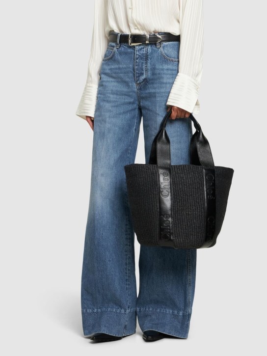 Chloé: Bolso tote grande Woody de papel - Negro - women_1 | Luisa Via Roma