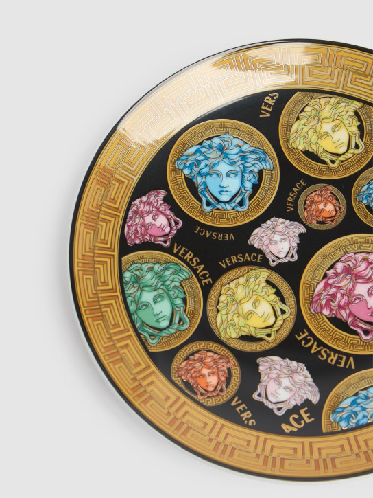 Versace: Medusa Amplified plate - Multicolor - ecraft_2 | Luisa Via Roma