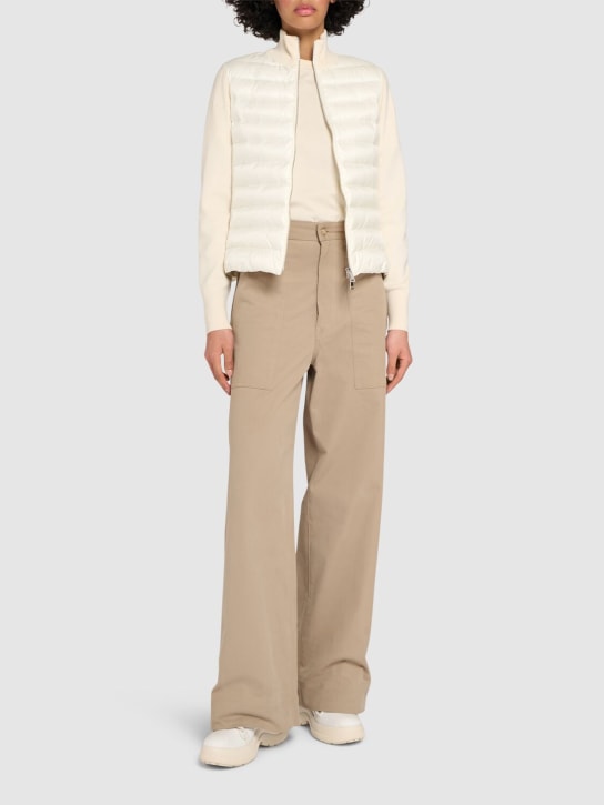 Moncler: Pantalones de gabardina de algodón - Beige - women_1 | Luisa Via Roma