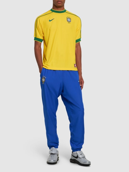 Nike: Pantaloni sportivi Brazil Reissue - Lyon Blue - men_1 | Luisa Via Roma