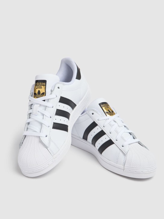 adidas Originals: Sneakers Superstar con lacci - Bianco/Nero - kids-girls_1 | Luisa Via Roma