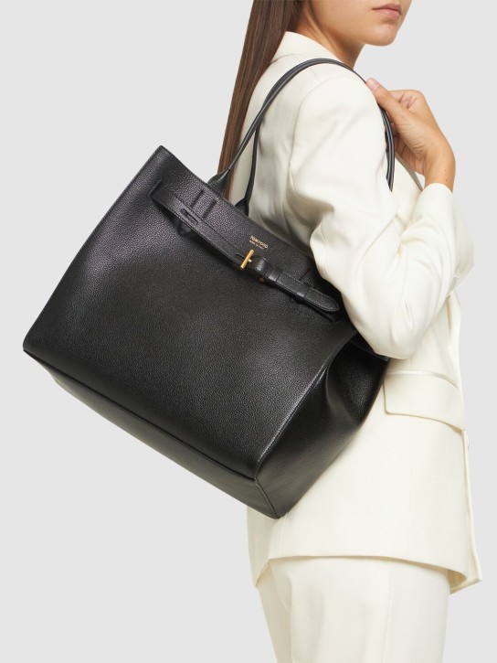 Tom Ford: Medium Audrey grain leather tote bag - women_1 | Luisa Via Roma